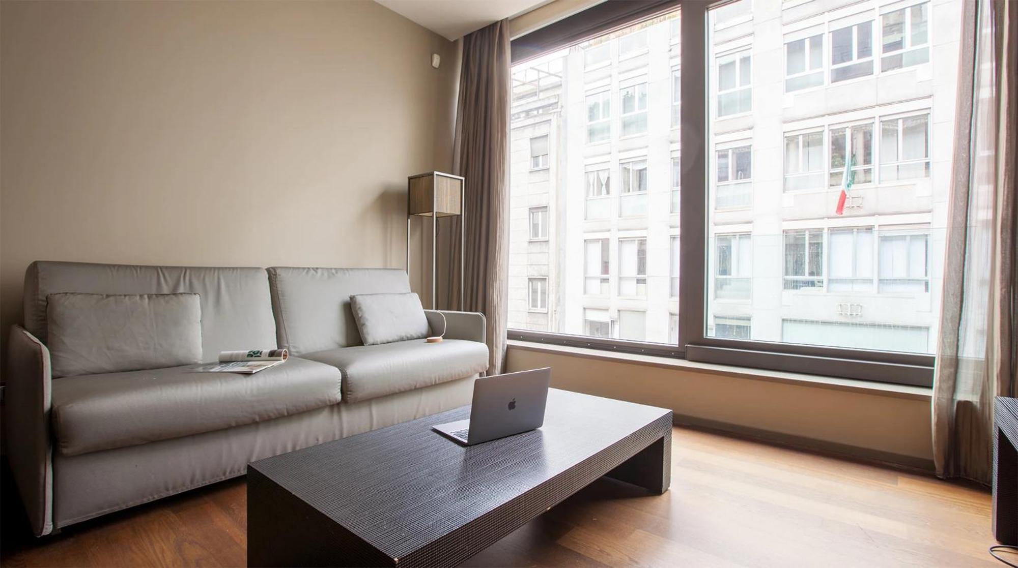 Nj Hotels & Apartments San Pietro All'Orto 6 Milan Luaran gambar